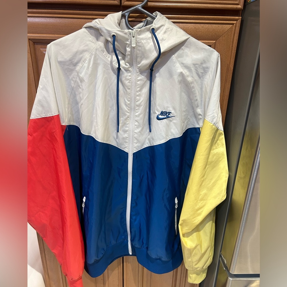 Nike Men's Blue and Red Windbreaker Jacket